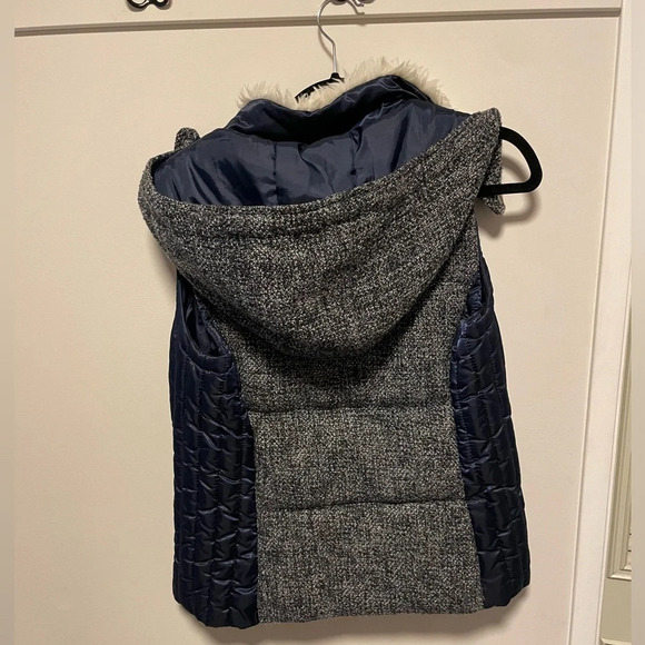 ONLY small navy tweed vest - Picture 3 of 3